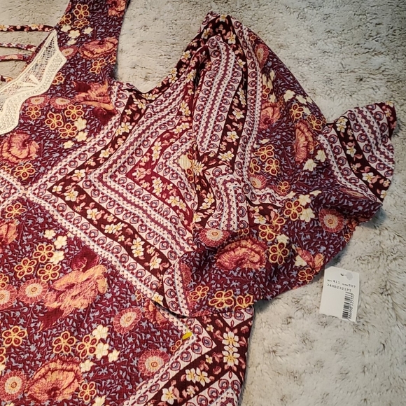 Living Doll Pink Floral Crochet Cold Shoulder Blouse Top Size 2X Bust 42 Inches - Picture 2 of 7